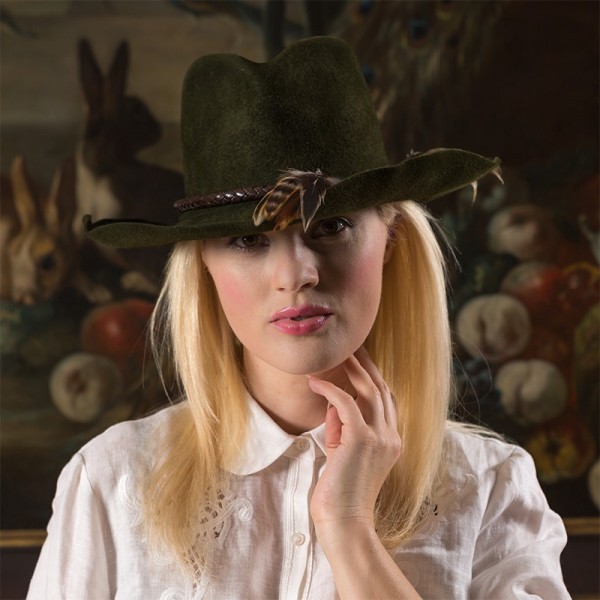 Cowgirl in Loden